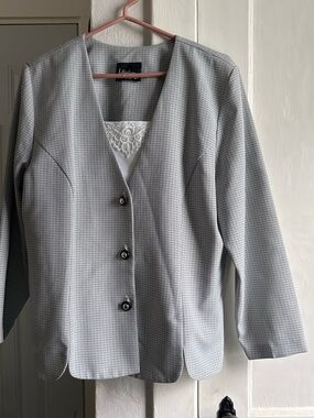 Liz Claiborne Gray Checked V-Neck Suit Jacket
